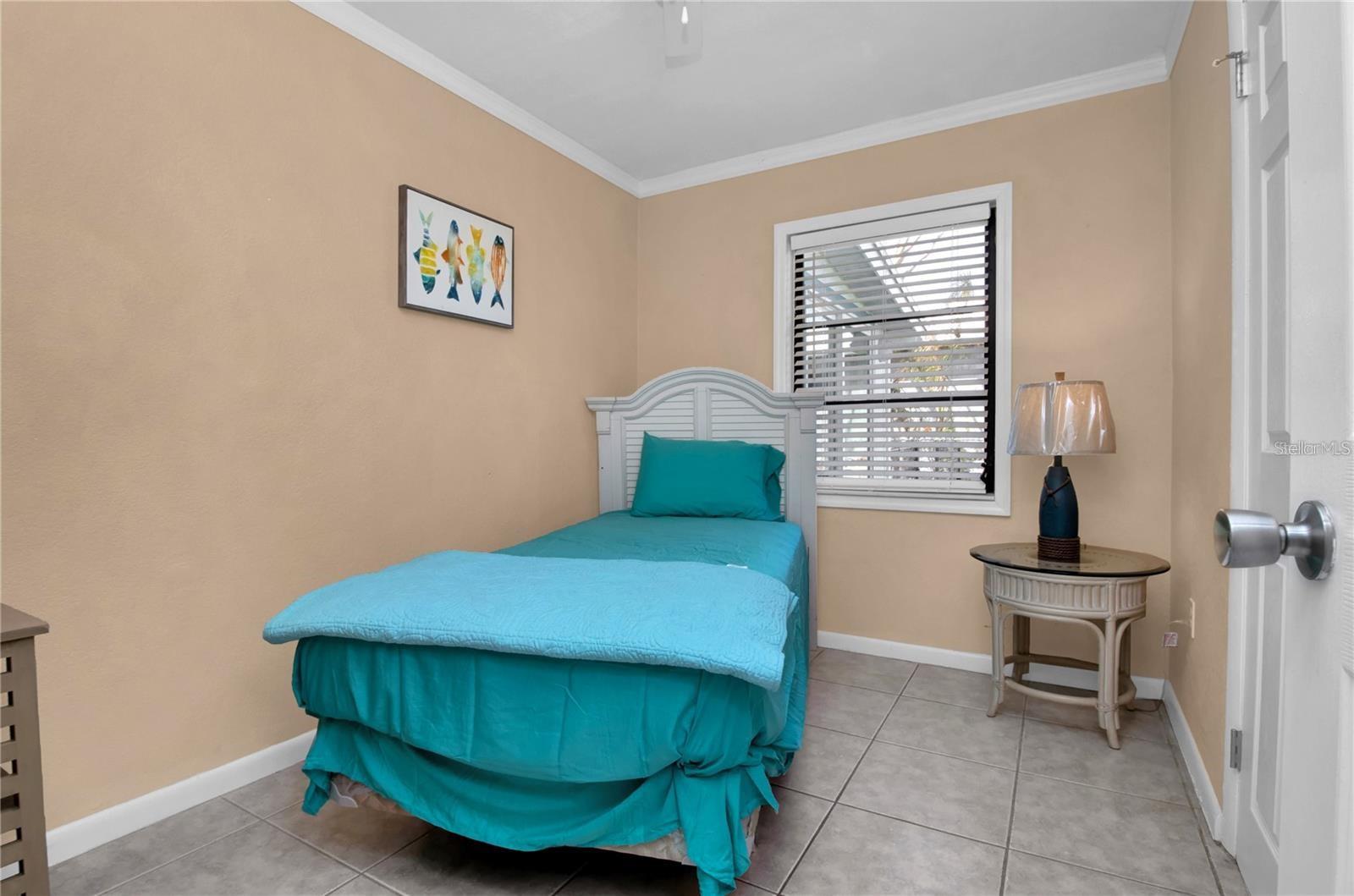 Image 9 of 32 For 815 Conreid Drive Ne