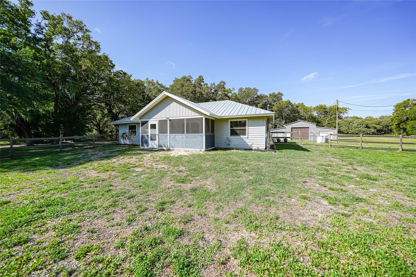 Image 2 of 63 For 3173 Quave Drive