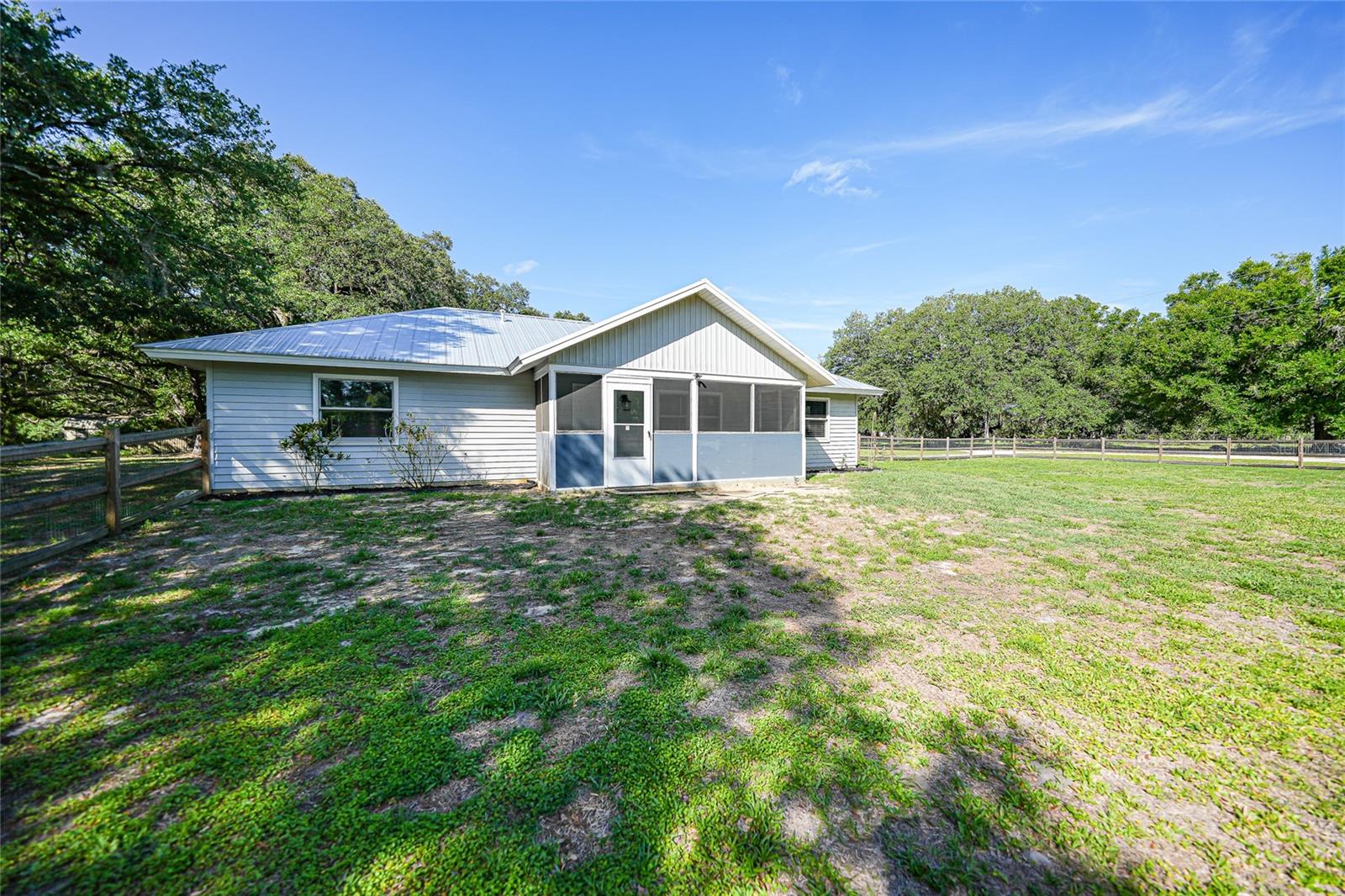 Image 37 of 63 For 3173 Quave Drive