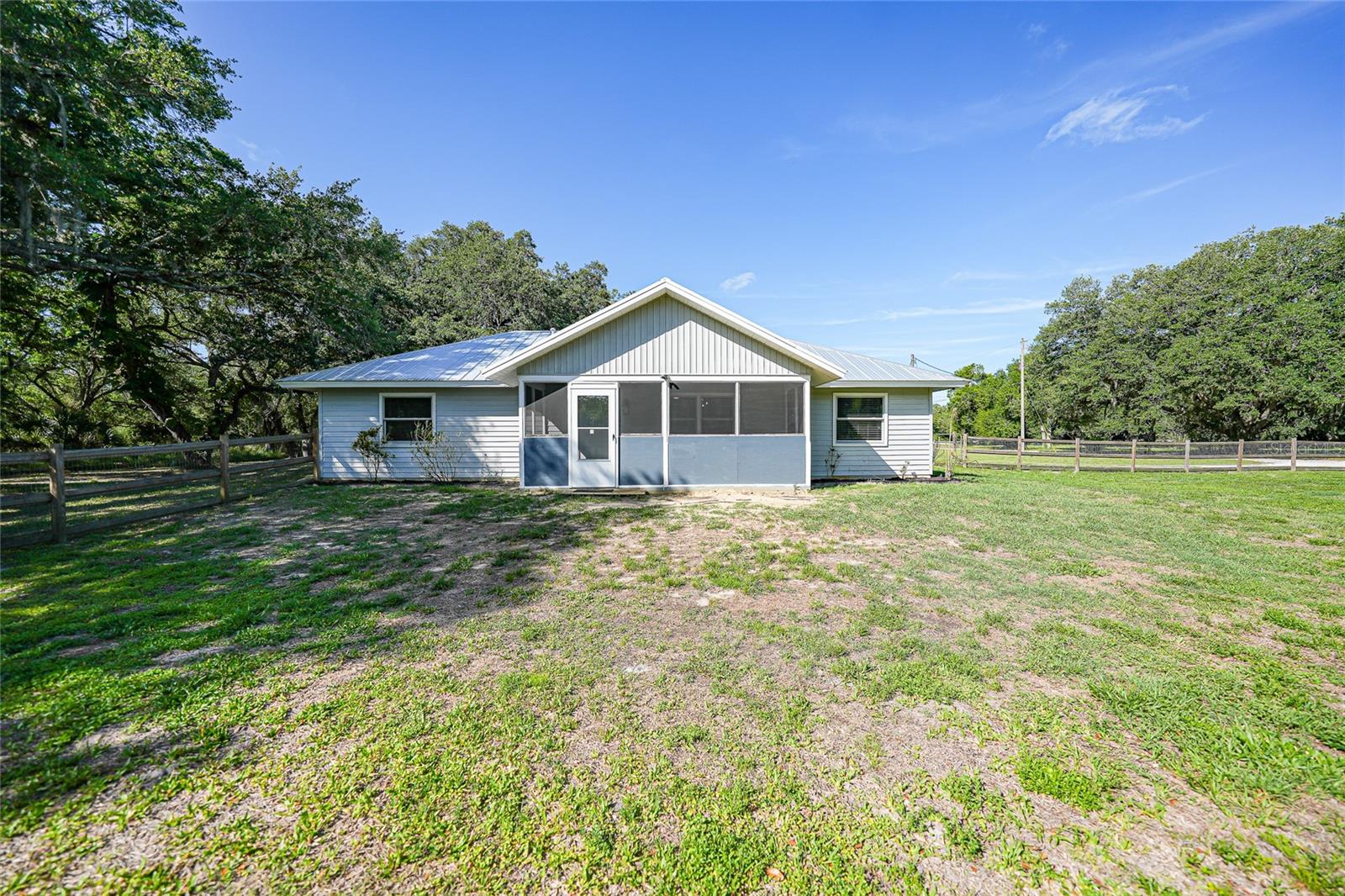 Image 38 of 63 For 3173 Quave Drive