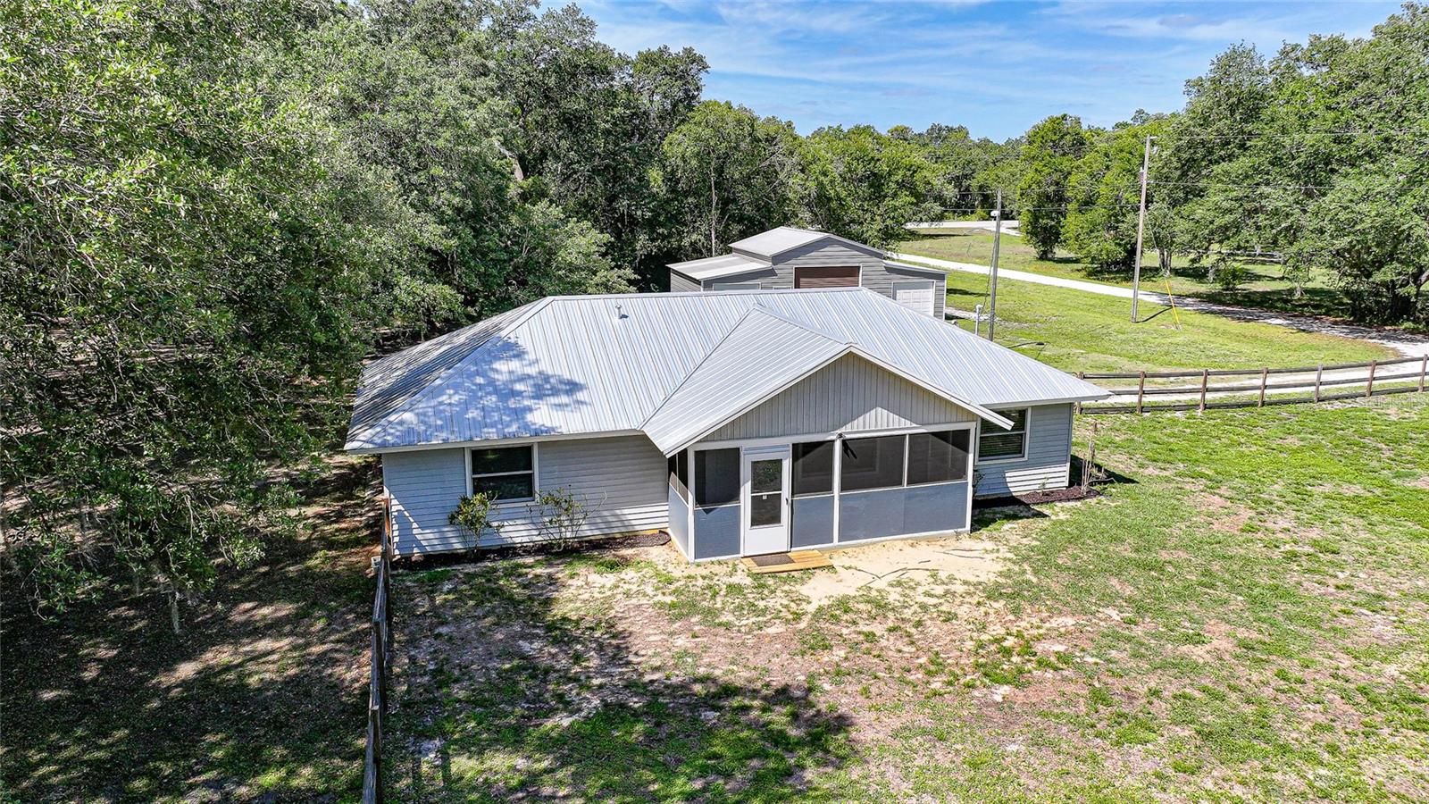 Image 42 of 63 For 3173 Quave Drive