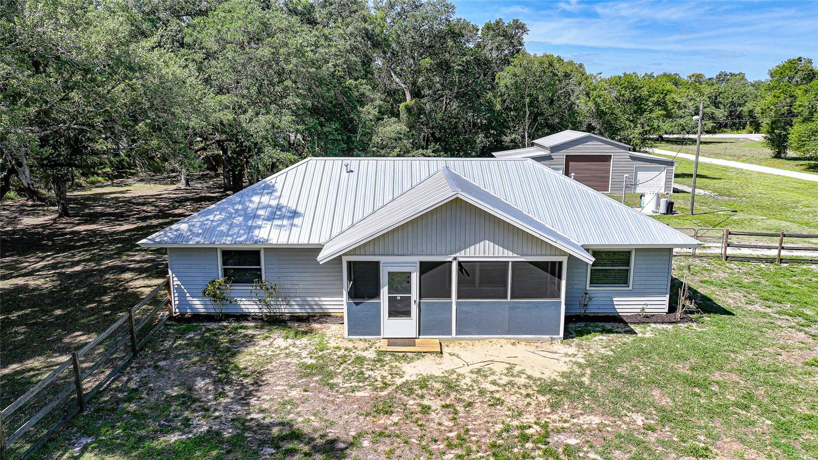 Image 44 of 63 For 3173 Quave Drive