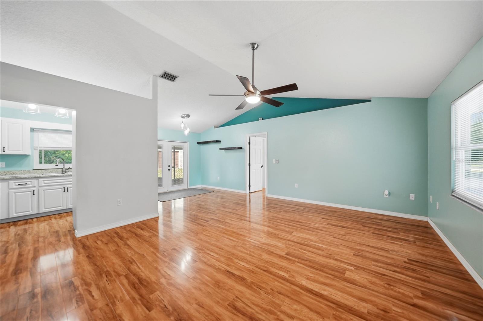 Image 5 of 63 For 3173 Quave Drive