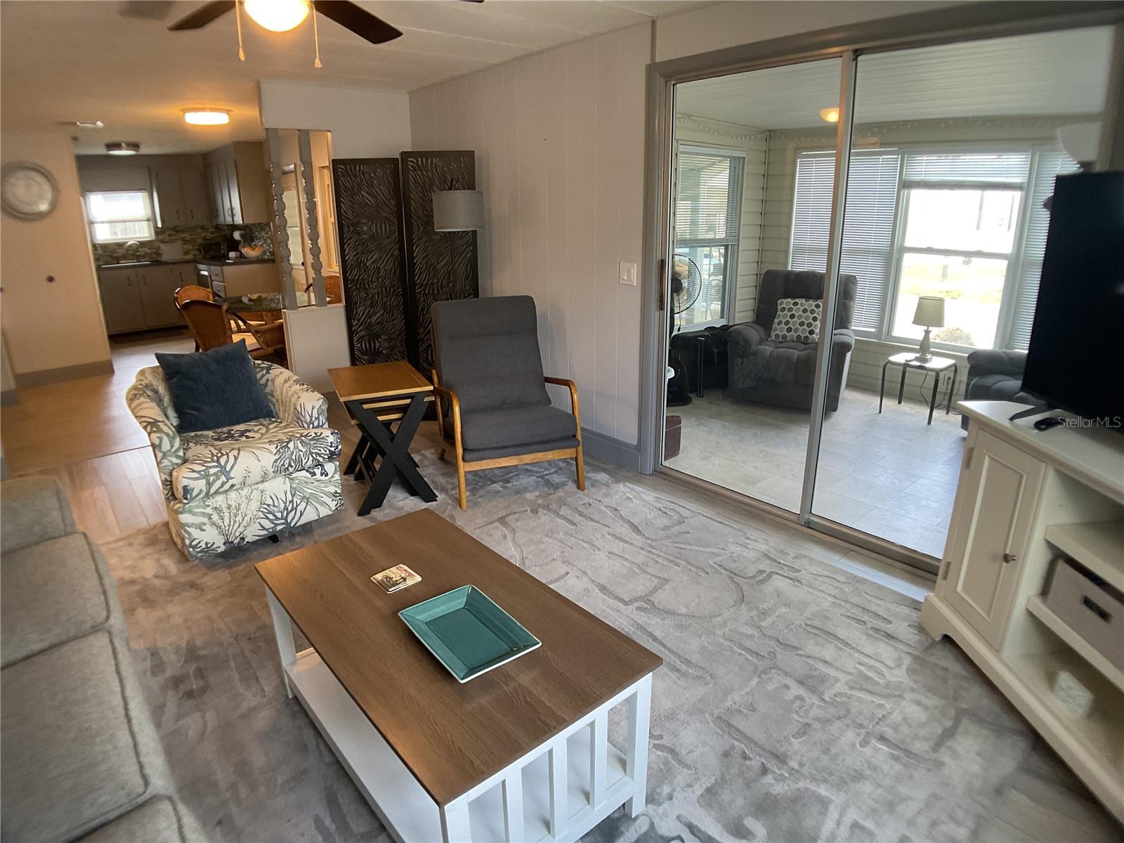 Image 10 of 39 For 2100 Kings Highway 577