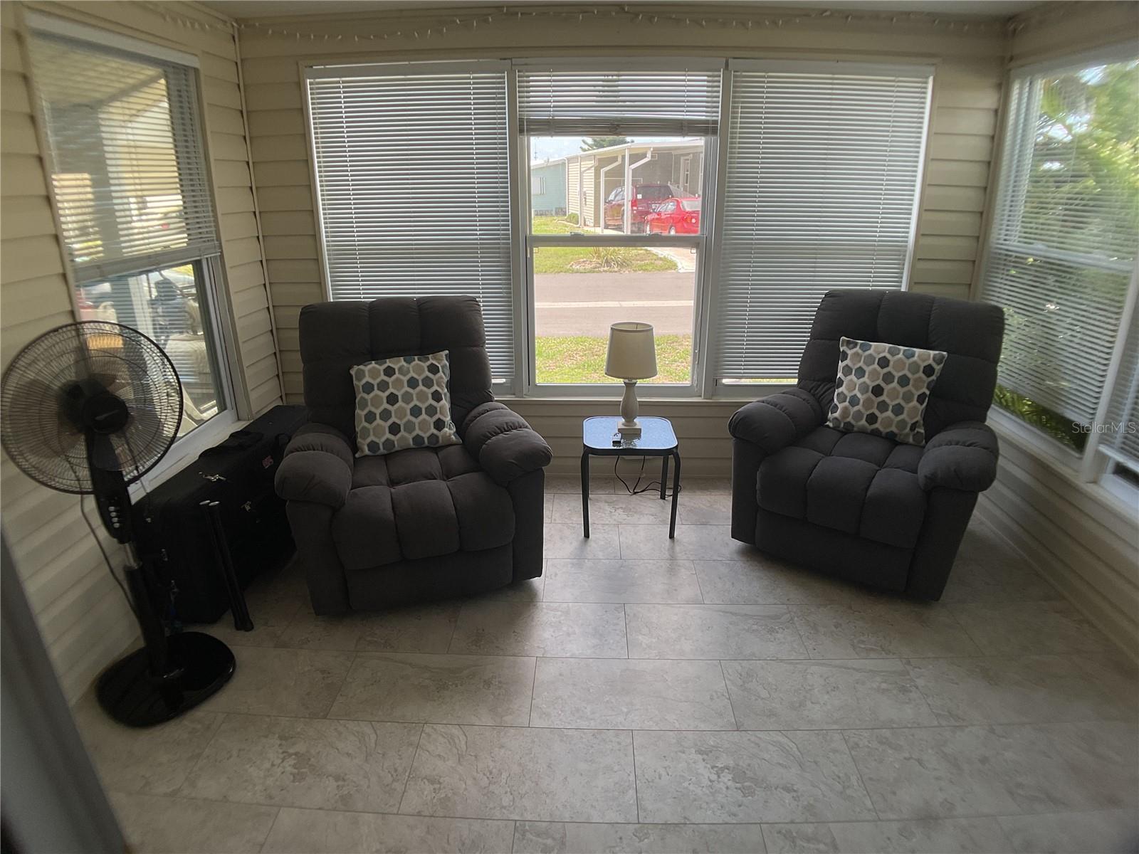 Image 24 of 39 For 2100 Kings Highway 577