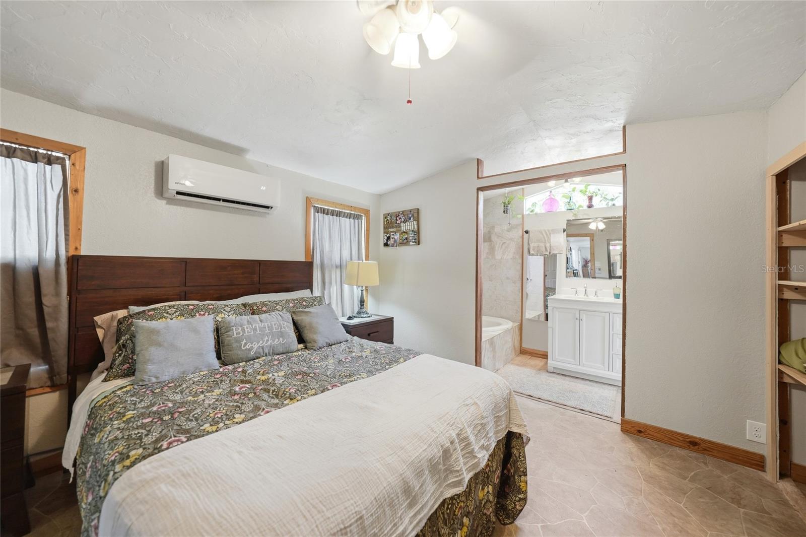 Image 13 of 47 For 2402 Pine Creek Avenue