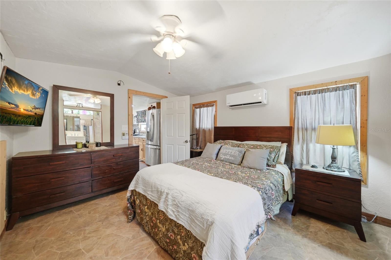 Image 14 of 47 For 2402 Pine Creek Avenue