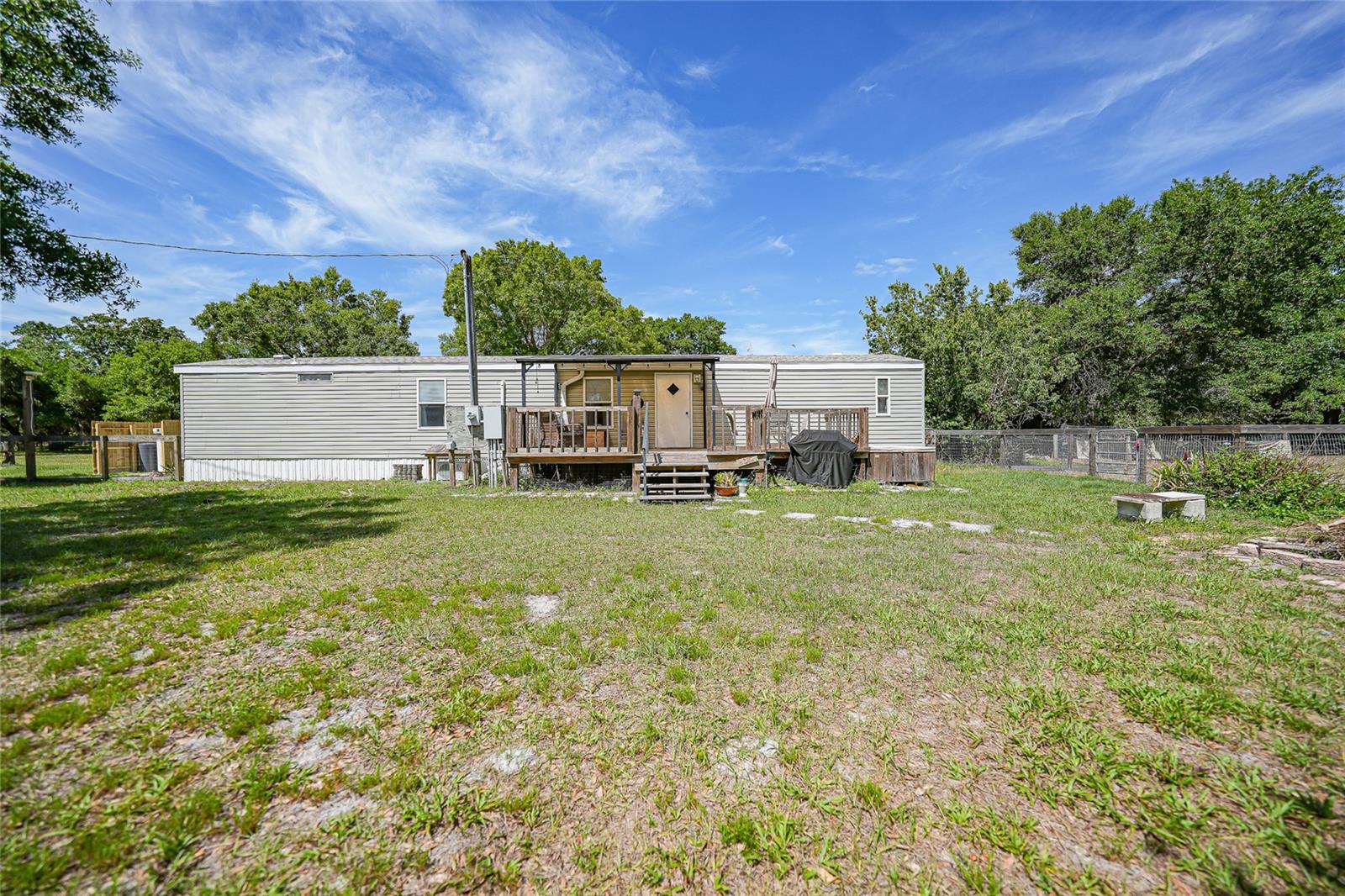 Image 30 of 47 For 2402 Pine Creek Avenue