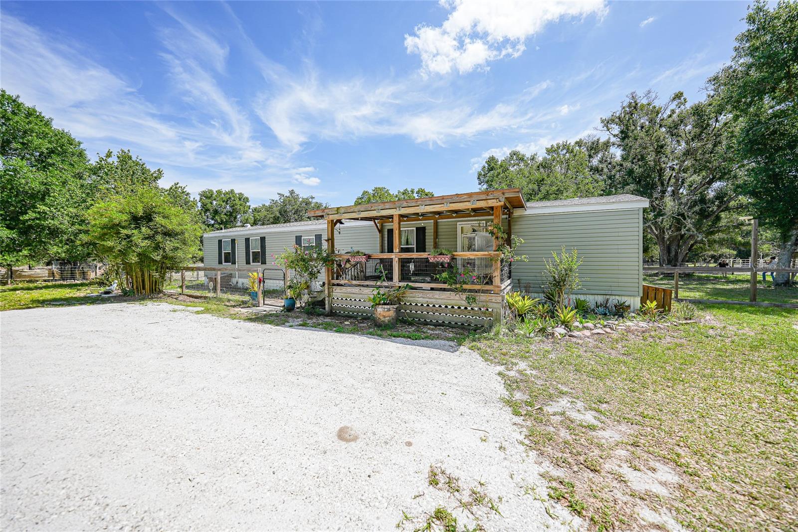 Image 33 of 47 For 2402 Pine Creek Avenue