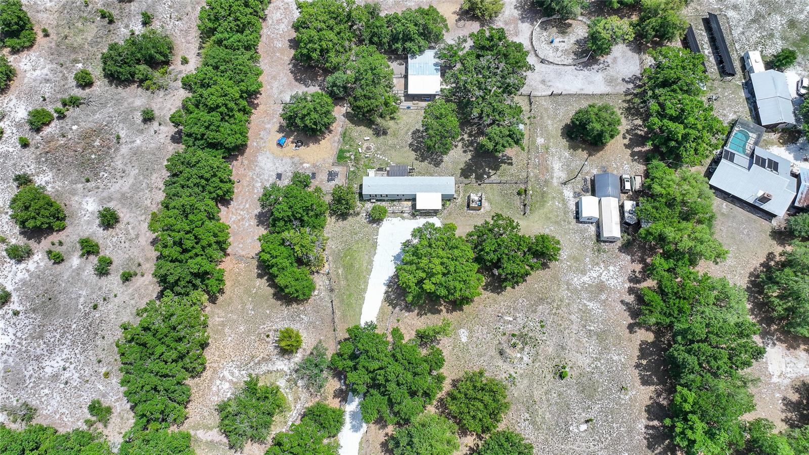 Image 39 of 47 For 2402 Pine Creek Avenue