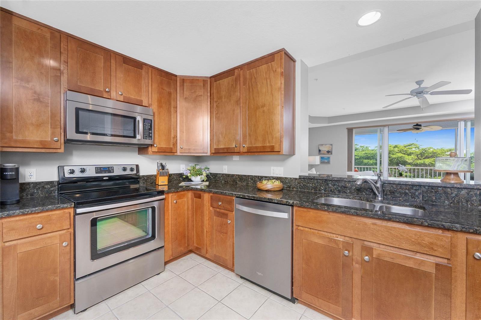 Image 12 of 59 For 2001 Bal Harbor Boulevard 2203