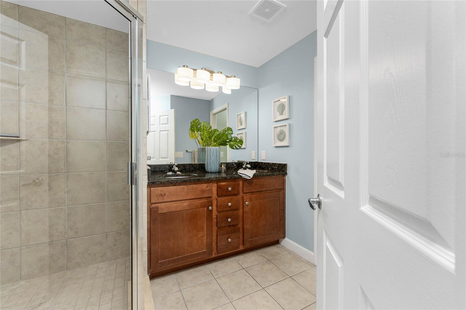 Image 25 of 59 For 2001 Bal Harbor Boulevard 2203