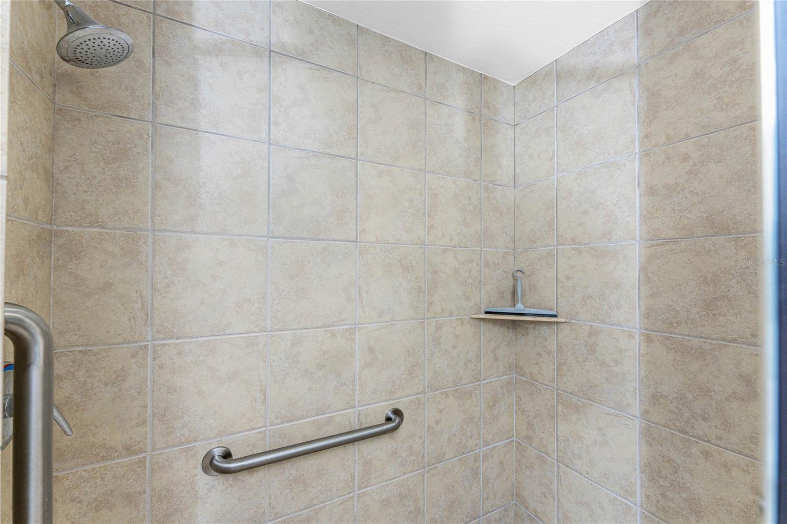 Image 28 of 59 For 2001 Bal Harbor Boulevard 2203