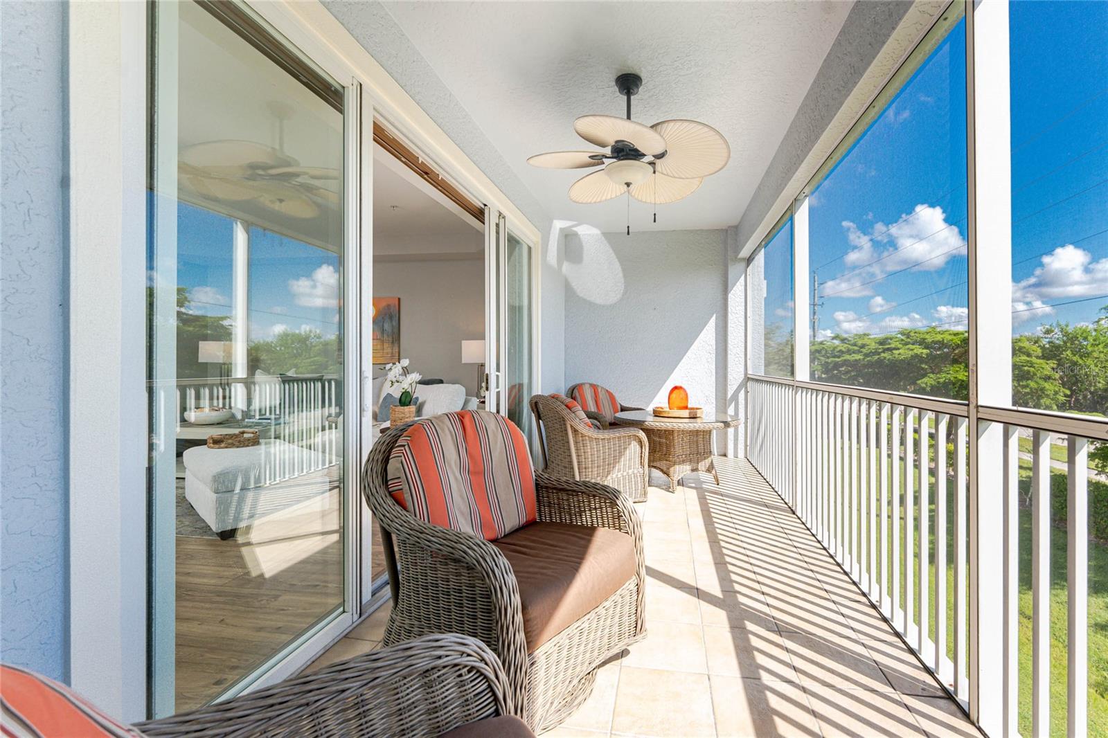 Image 42 of 59 For 2001 Bal Harbor Boulevard 2203