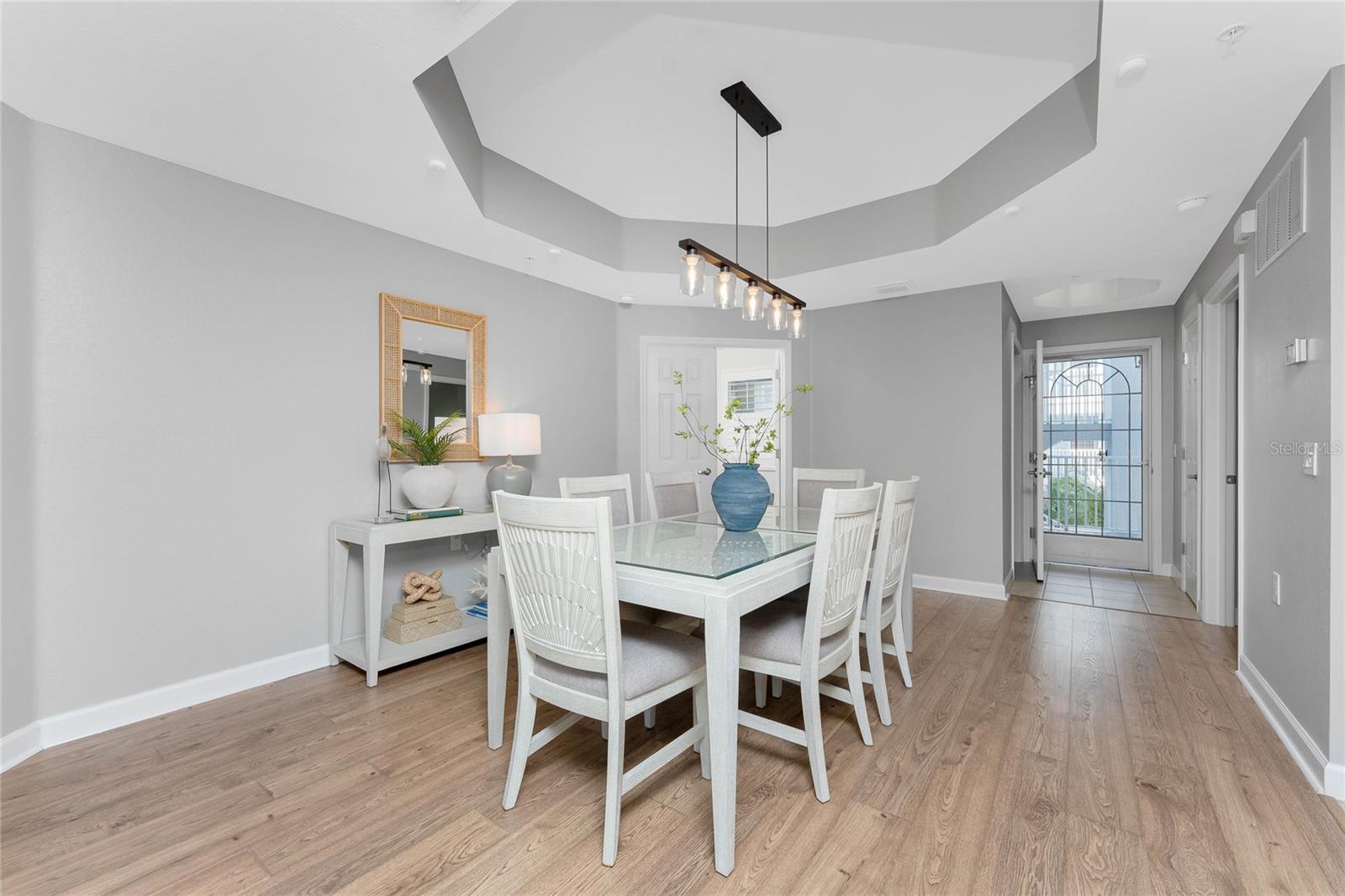 Image 7 of 59 For 2001 Bal Harbor Boulevard 2203