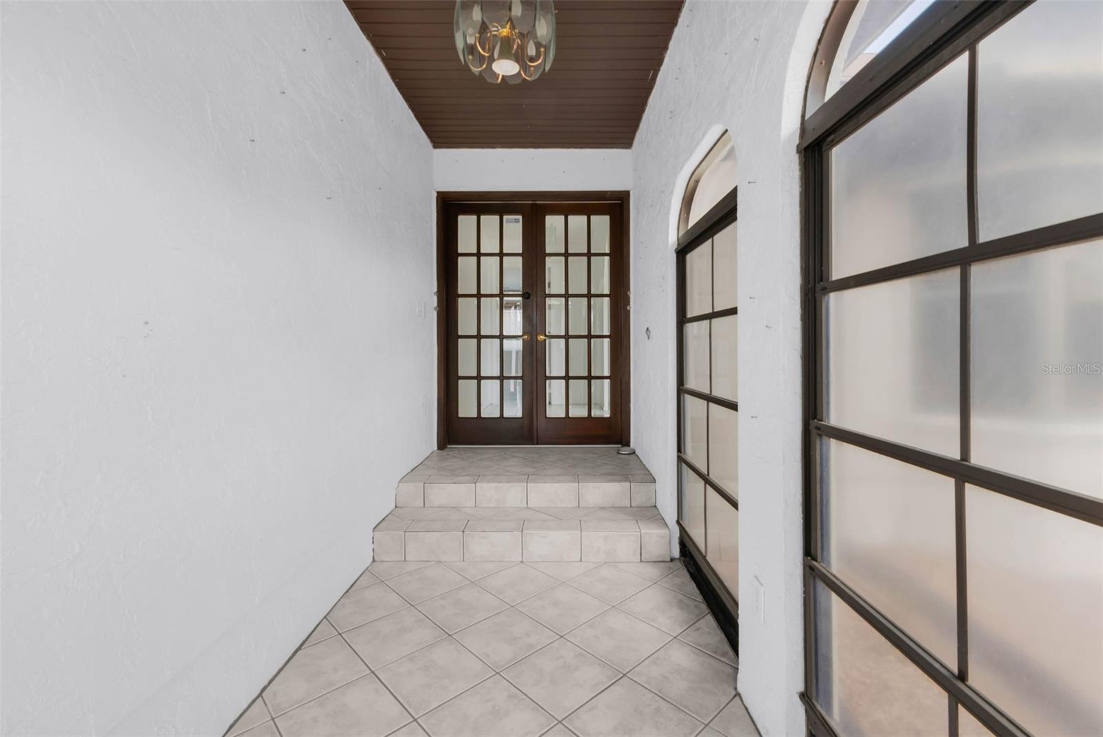 Image 2 of 100 For 238 Fry Terrace Se