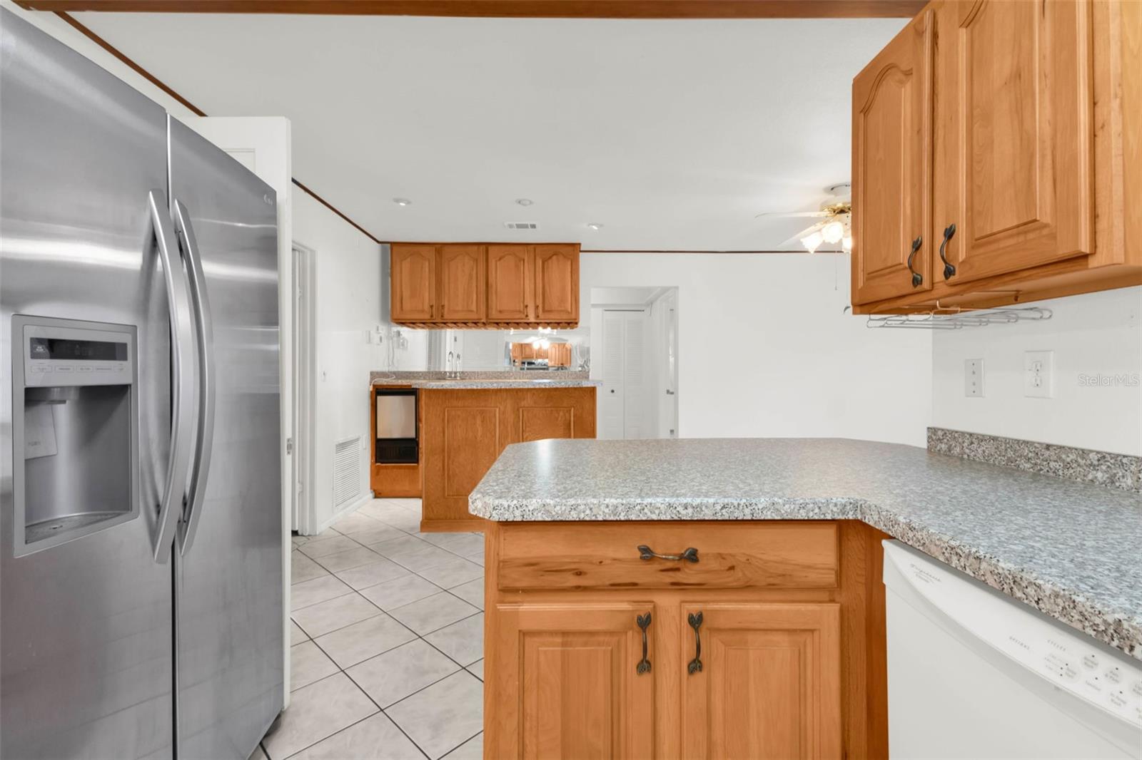 Image 20 of 100 For 238 Fry Terrace Se