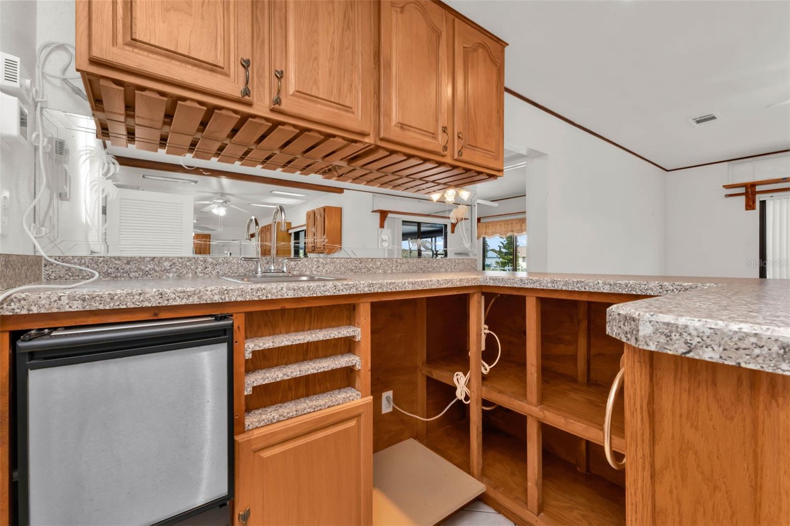 Image 22 of 100 For 238 Fry Terrace Se