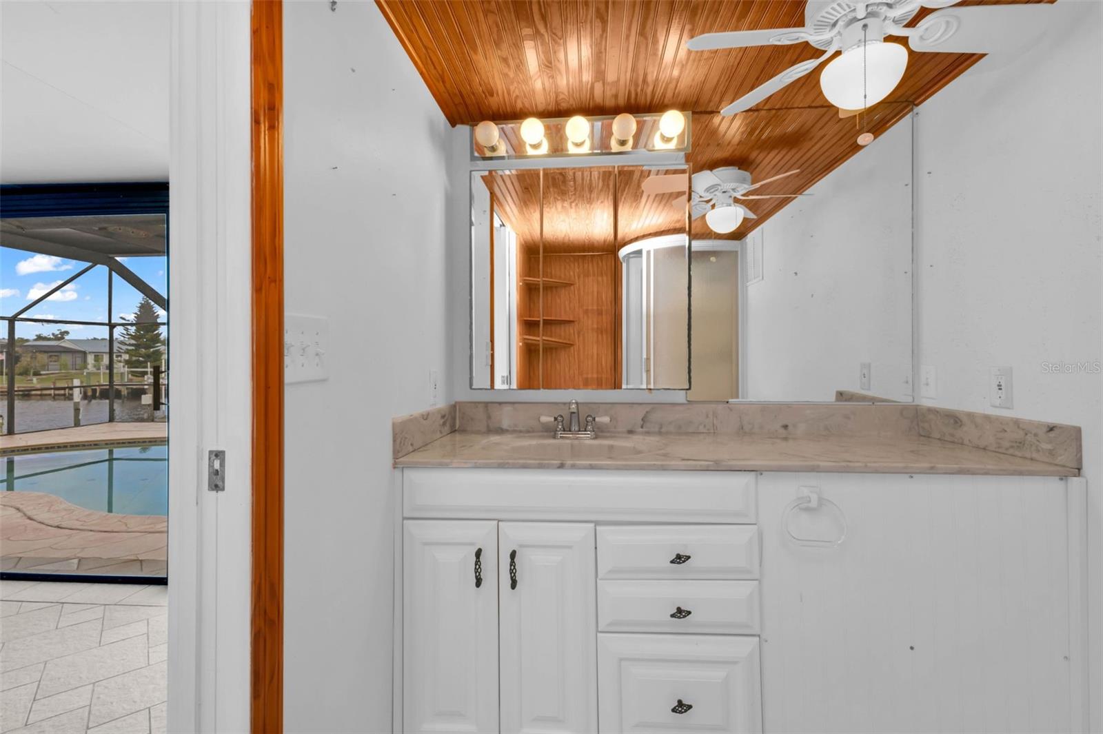 Image 47 of 100 For 238 Fry Terrace Se