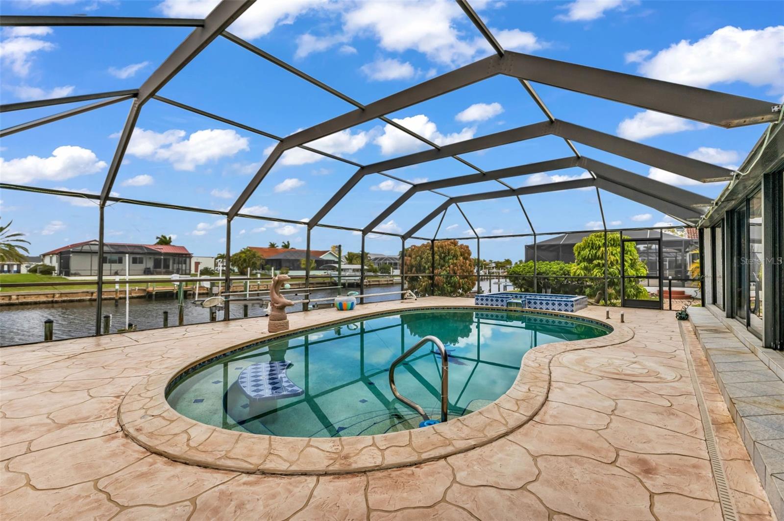 Image 53 of 100 For 238 Fry Terrace Se