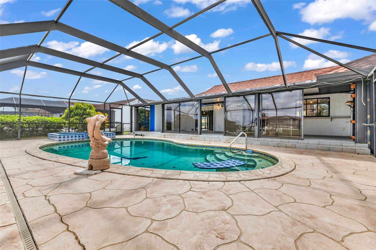 Image 59 of 100 For 238 Fry Terrace Se