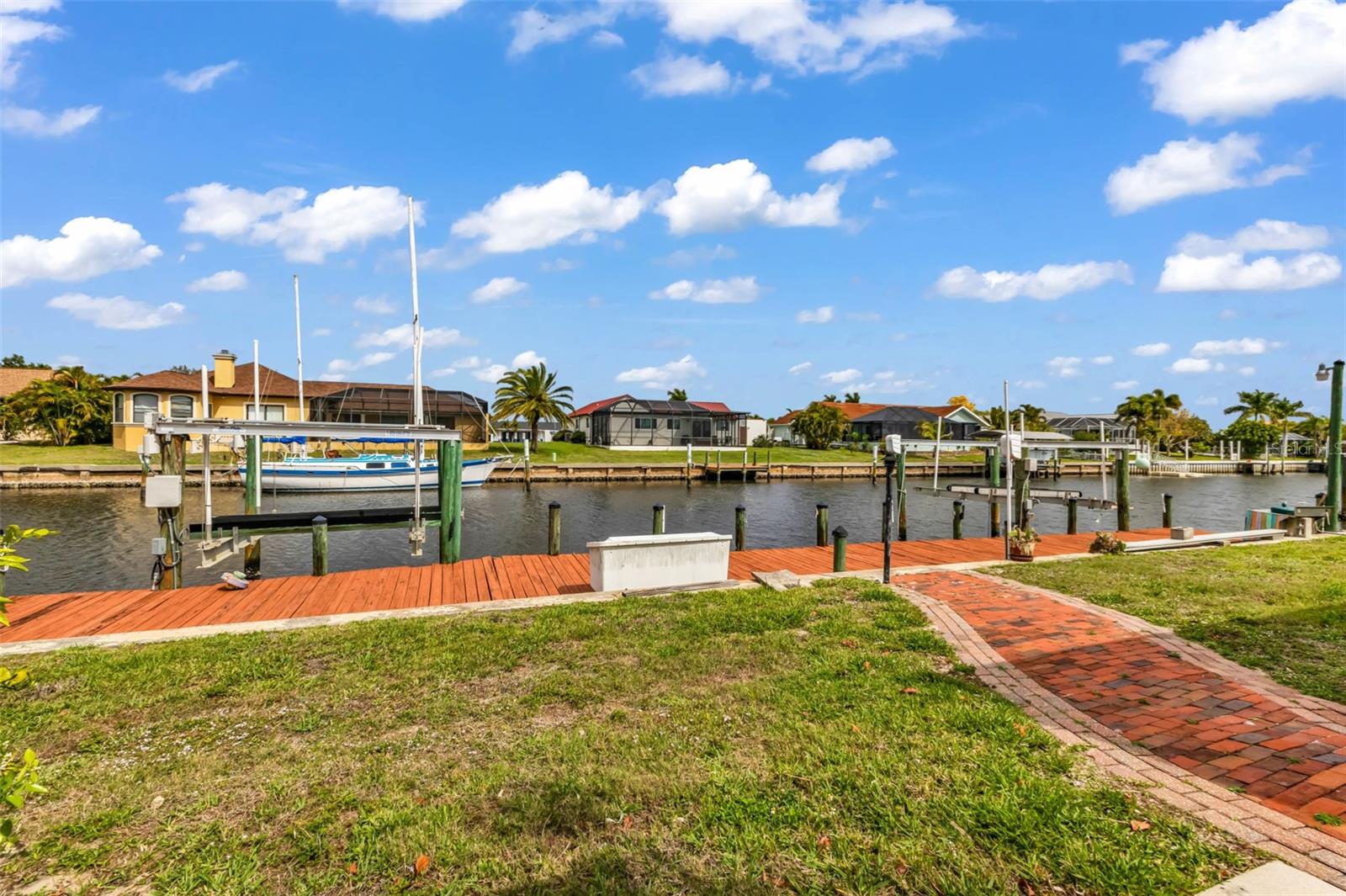 Image 67 of 100 For 238 Fry Terrace Se