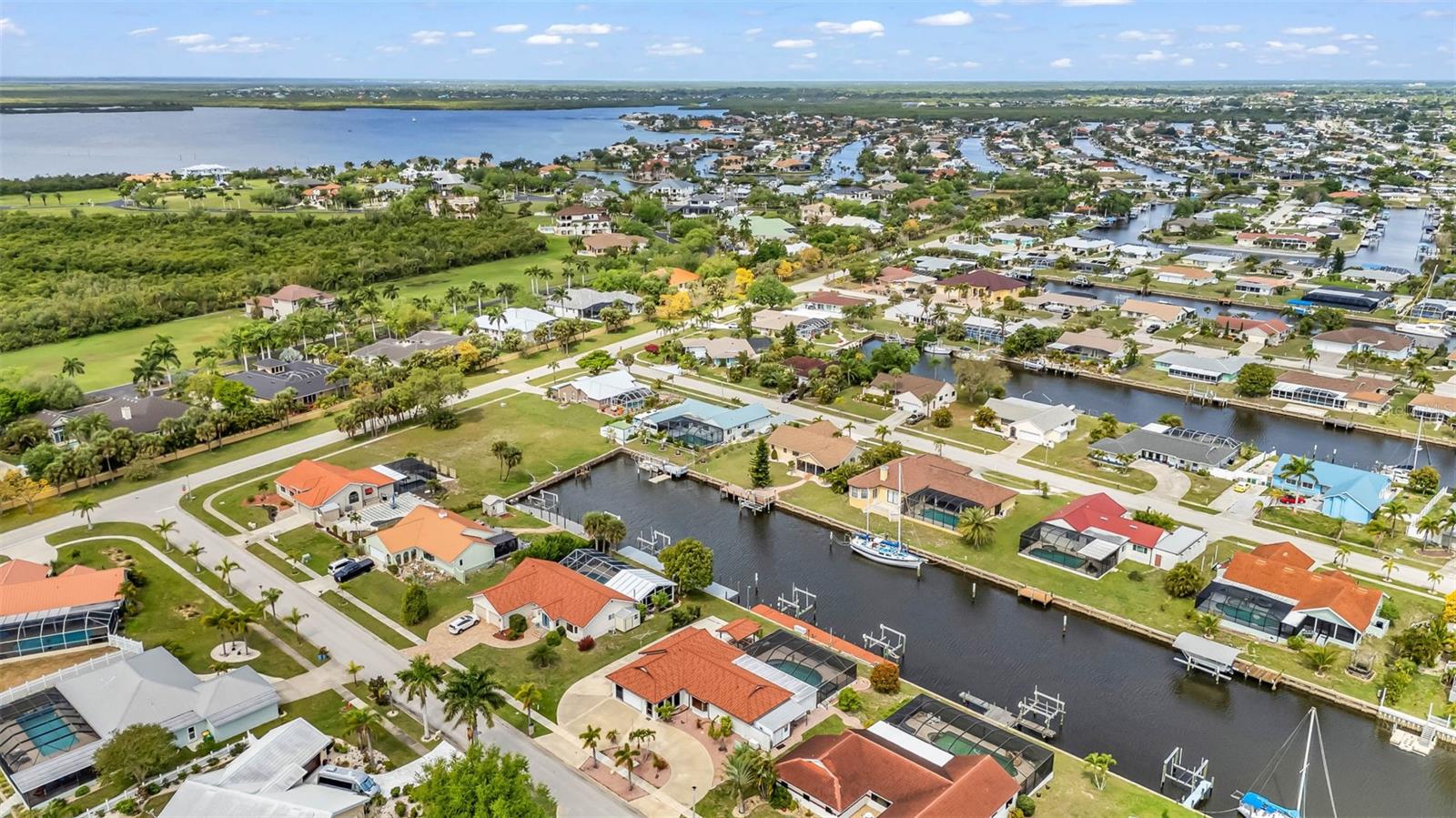 Image 90 of 100 For 238 Fry Terrace Se