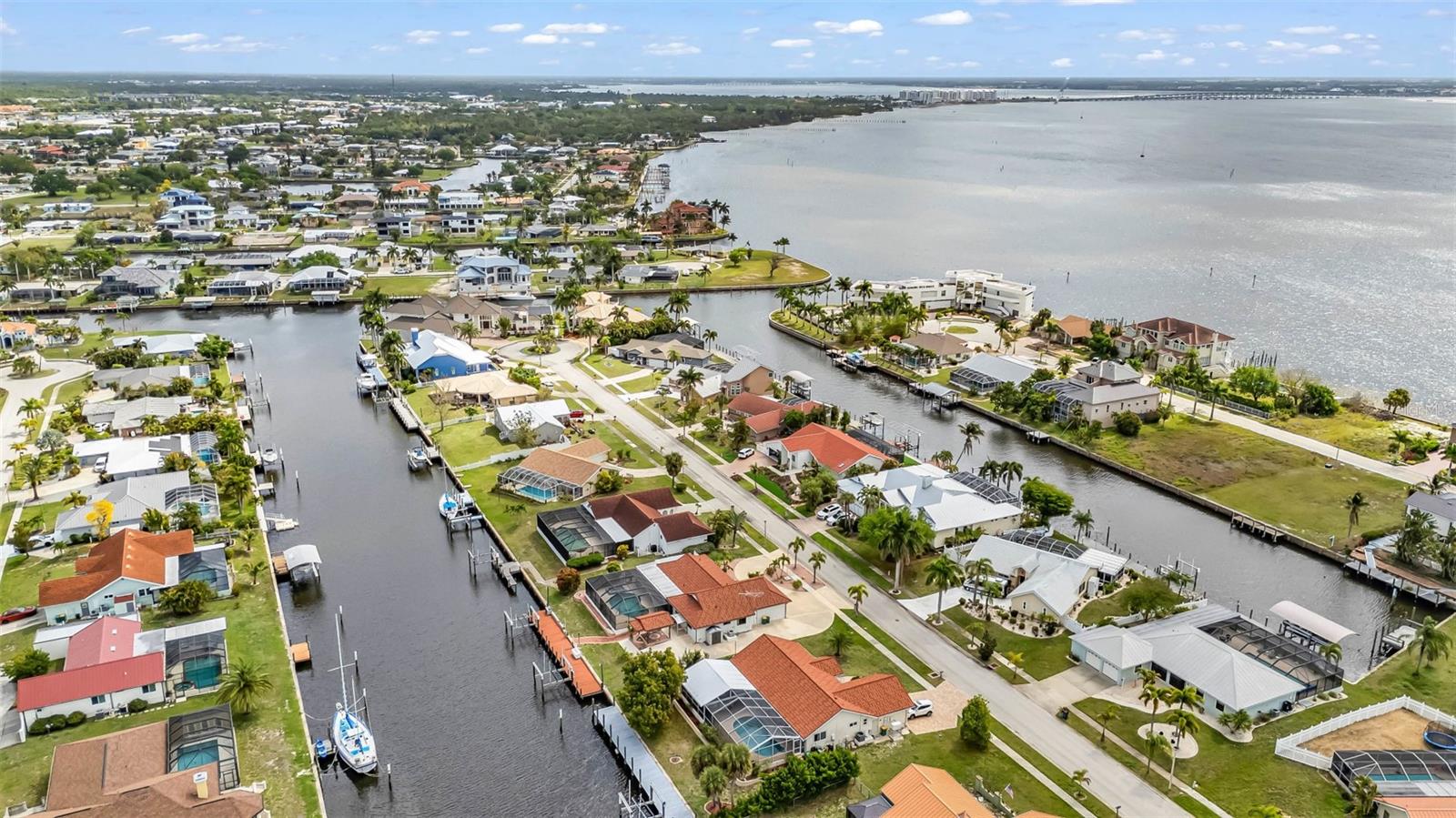 Image 97 of 100 For 238 Fry Terrace Se