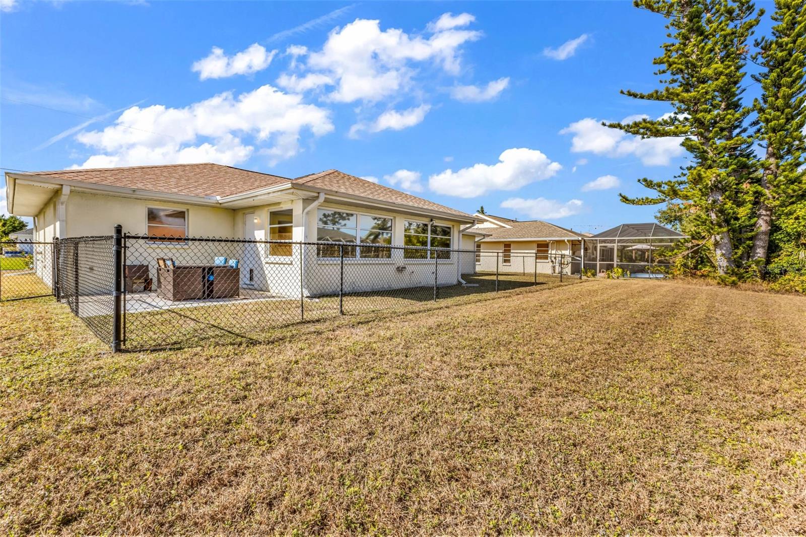 Image 25 of 30 For 285 Mark Twain Lane