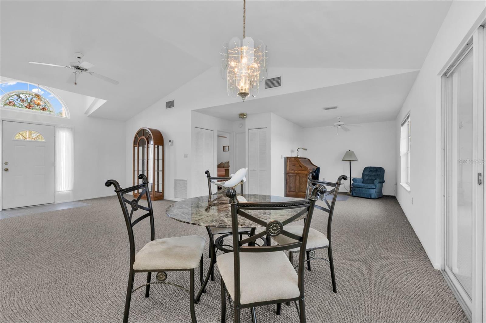 Image 13 of 56 For 8268 Sunnybreeze Road