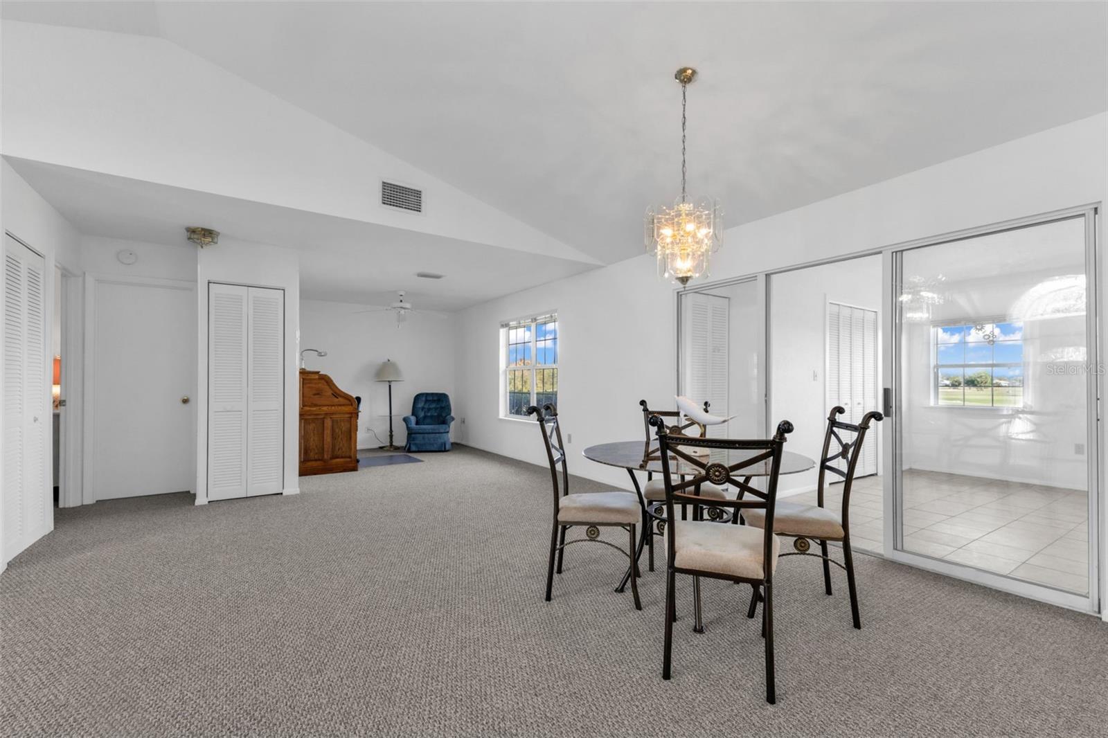 Image 14 of 56 For 8268 Sunnybreeze Road