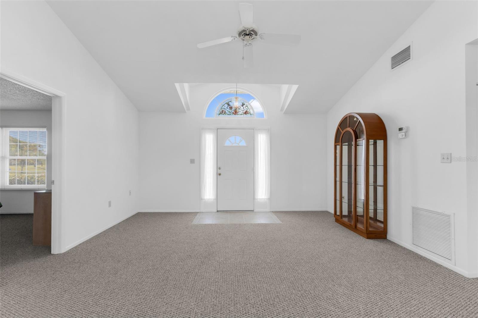 Image 18 of 56 For 8268 Sunnybreeze Road