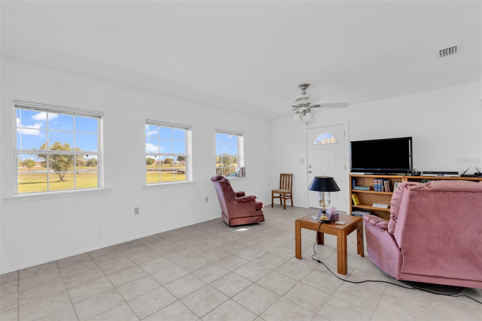 Image 19 of 56 For 8268 Sunnybreeze Road