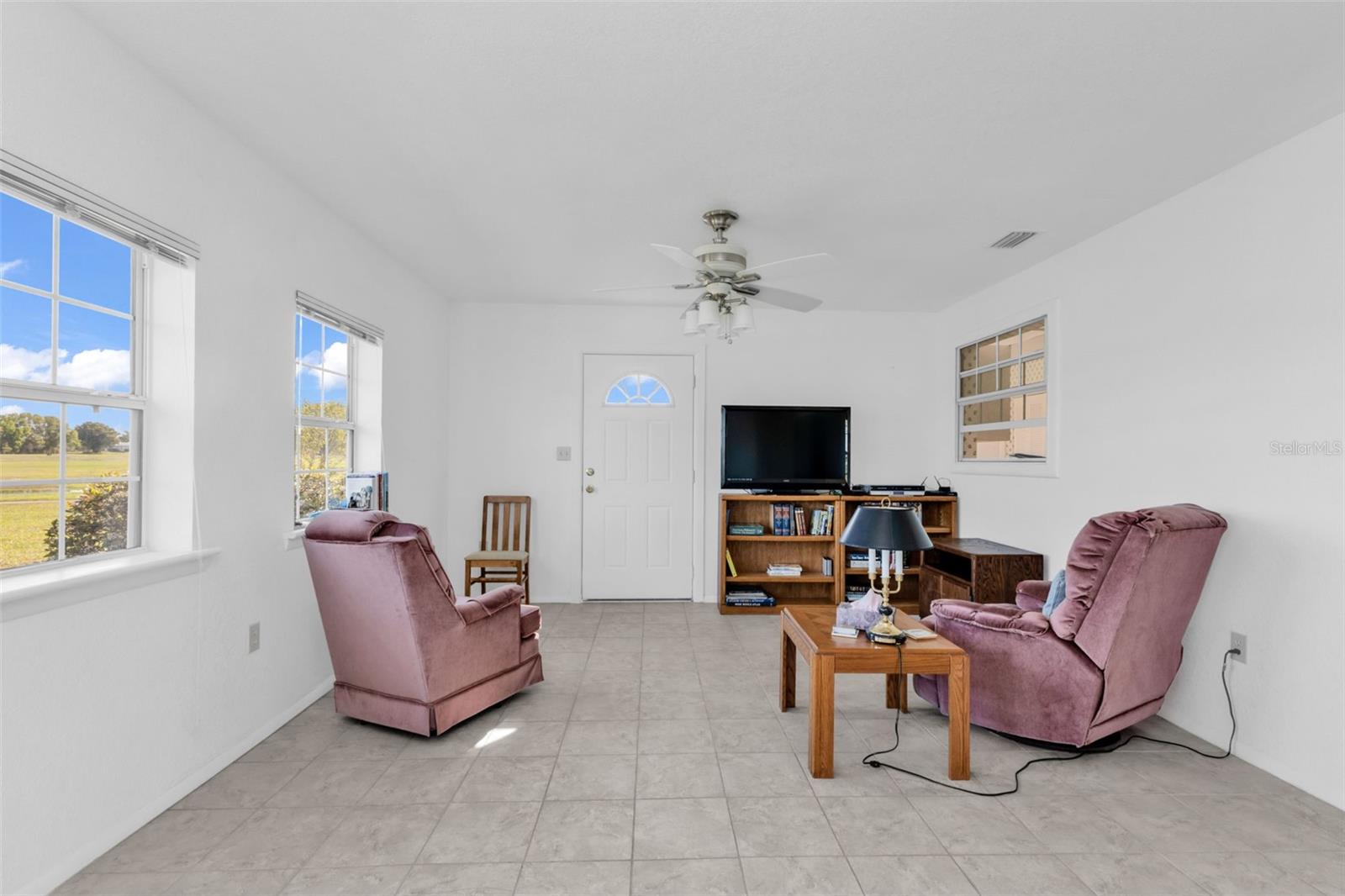 Image 22 of 56 For 8268 Sunnybreeze Road