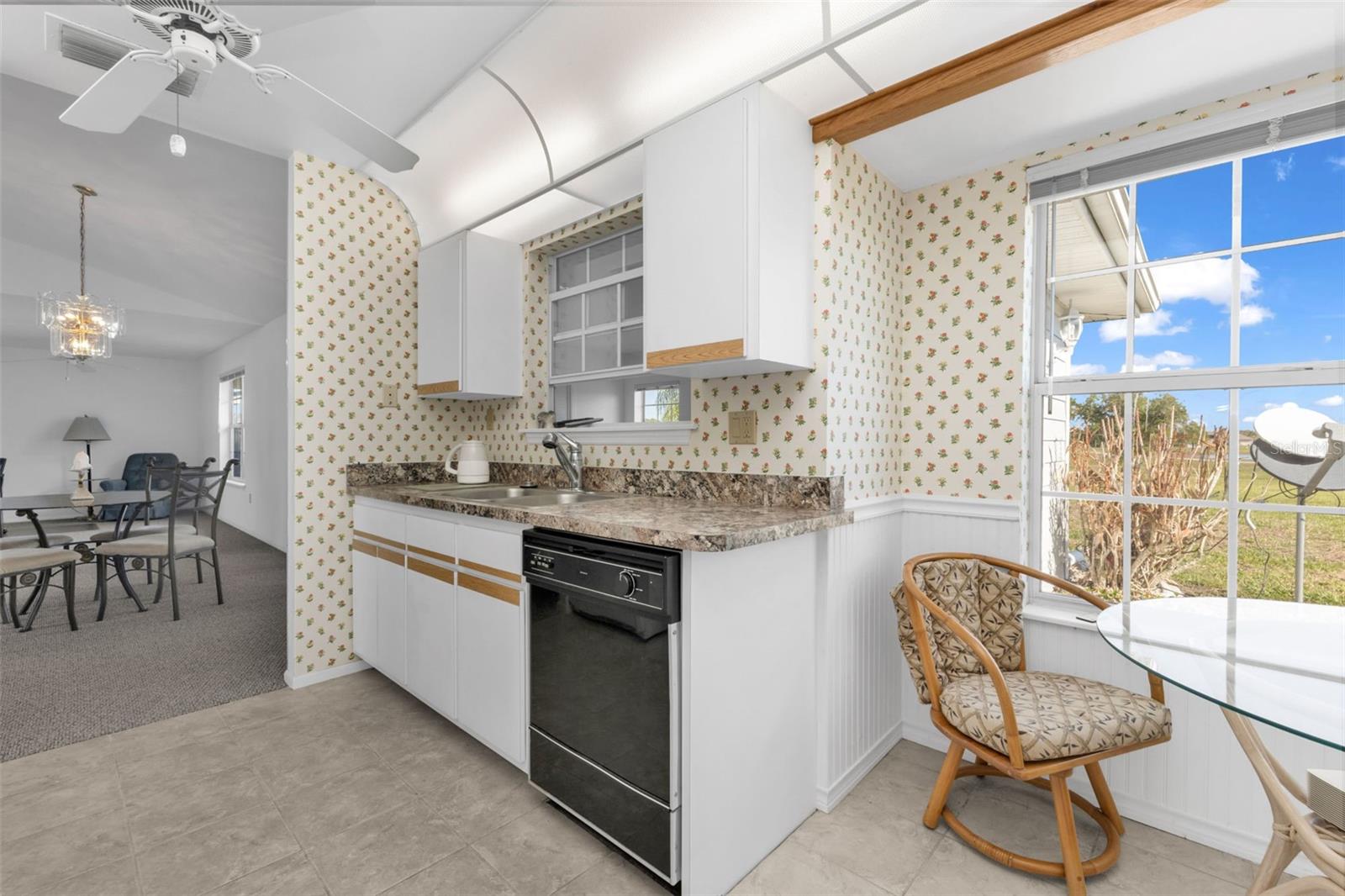 Image 27 of 56 For 8268 Sunnybreeze Road