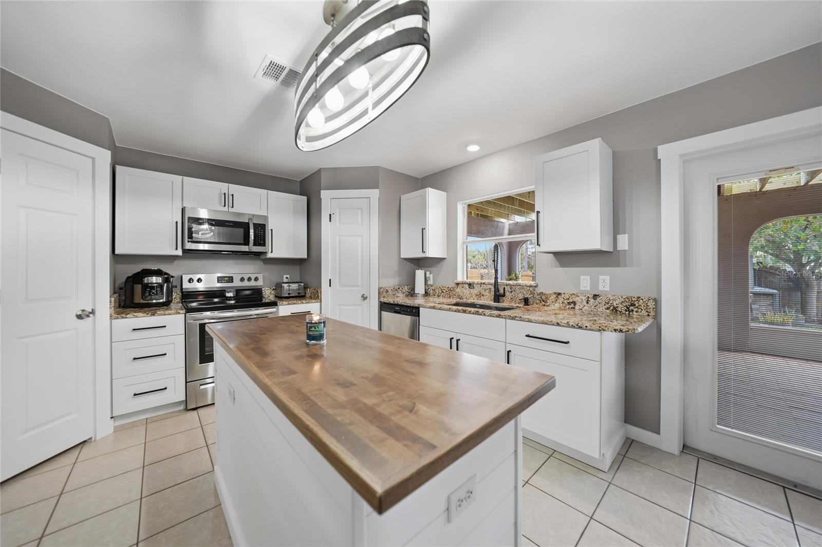 Image 2 of 50 For 2653 Jaylene Road