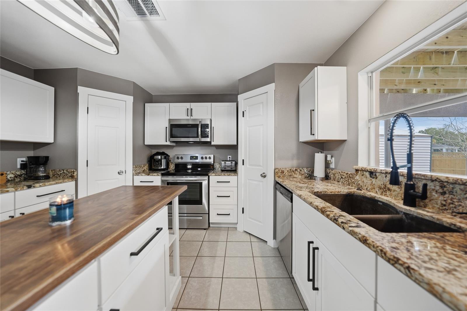 Image 4 of 50 For 2653 Jaylene Road