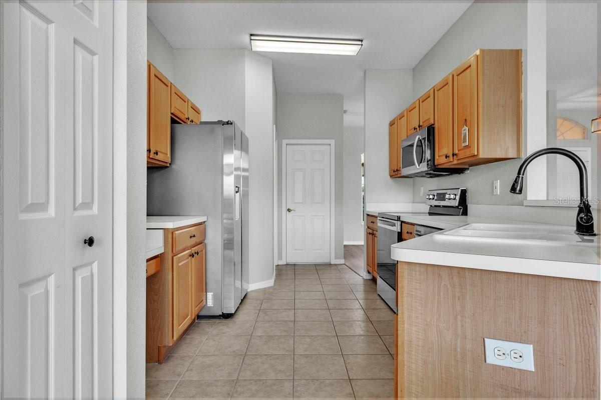 Image 11 of 62 For 24225 Westgate Boulevard