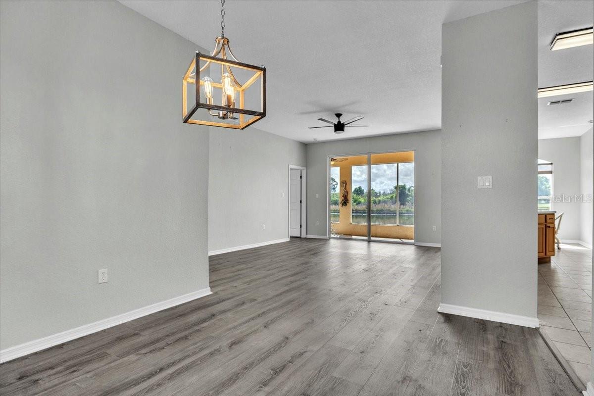 Image 19 of 62 For 24225 Westgate Boulevard