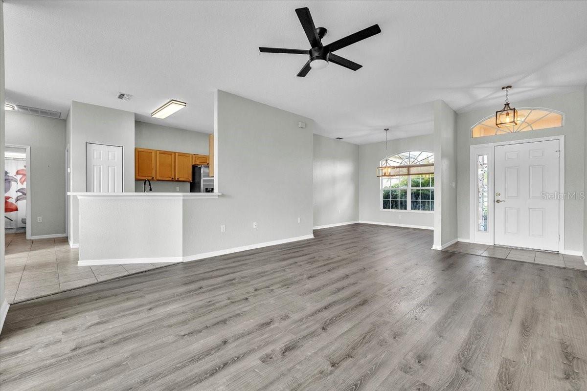 Image 6 of 62 For 24225 Westgate Boulevard