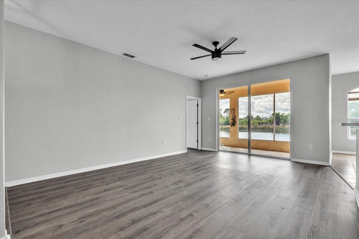 Image 8 of 62 For 24225 Westgate Boulevard