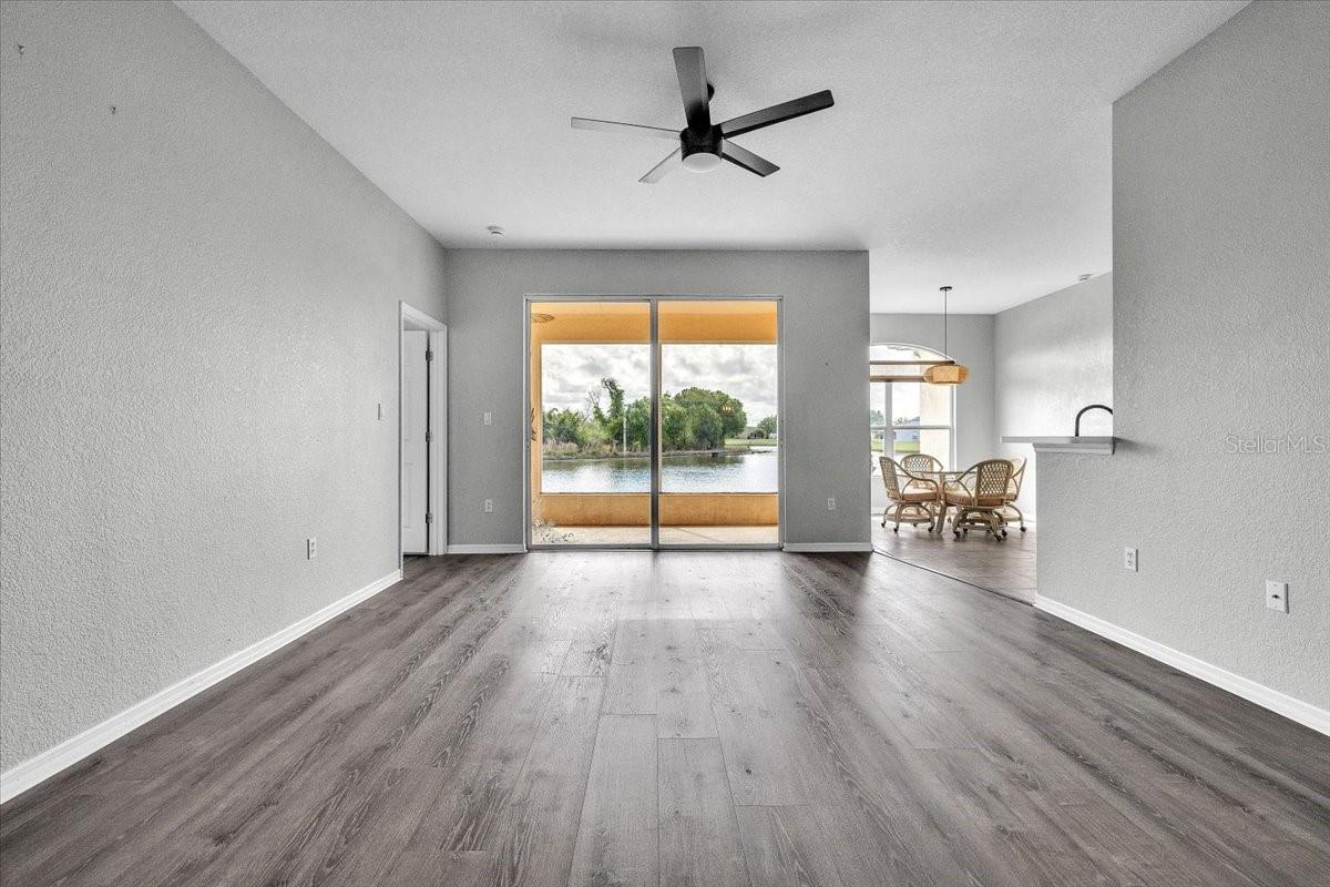 Image 9 of 62 For 24225 Westgate Boulevard