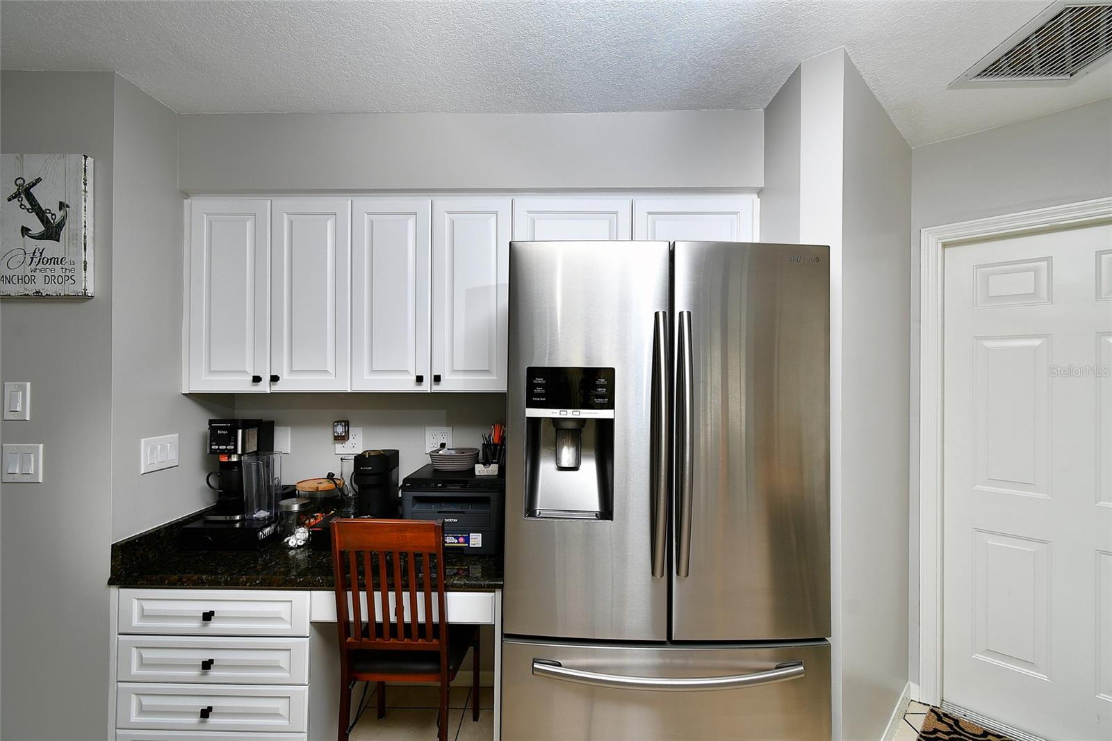 Image 10 of 34 For 3945 Cape Cole Boulevard