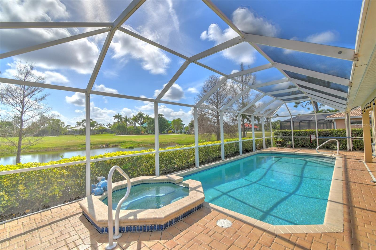 Image 28 of 34 For 3945 Cape Cole Boulevard