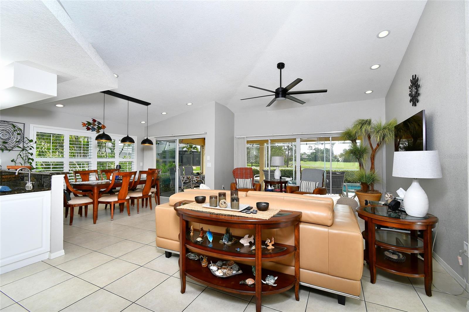 Image 5 of 34 For 3945 Cape Cole Boulevard