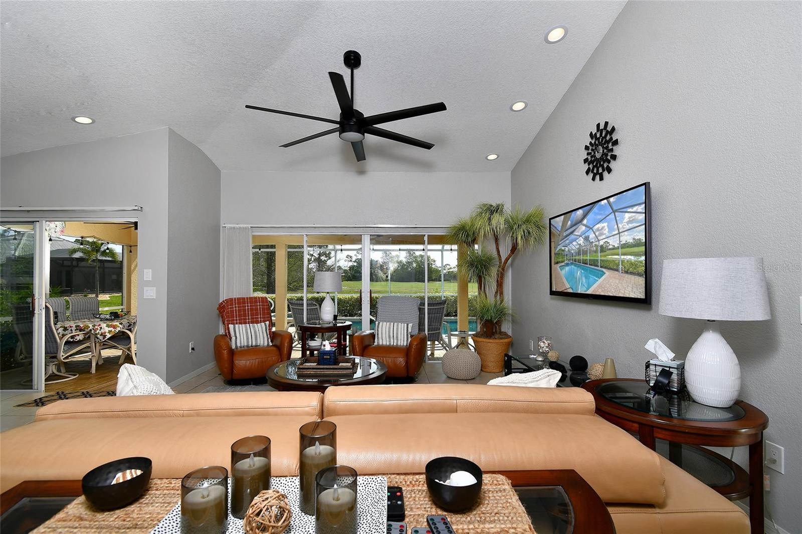 Image 6 of 34 For 3945 Cape Cole Boulevard