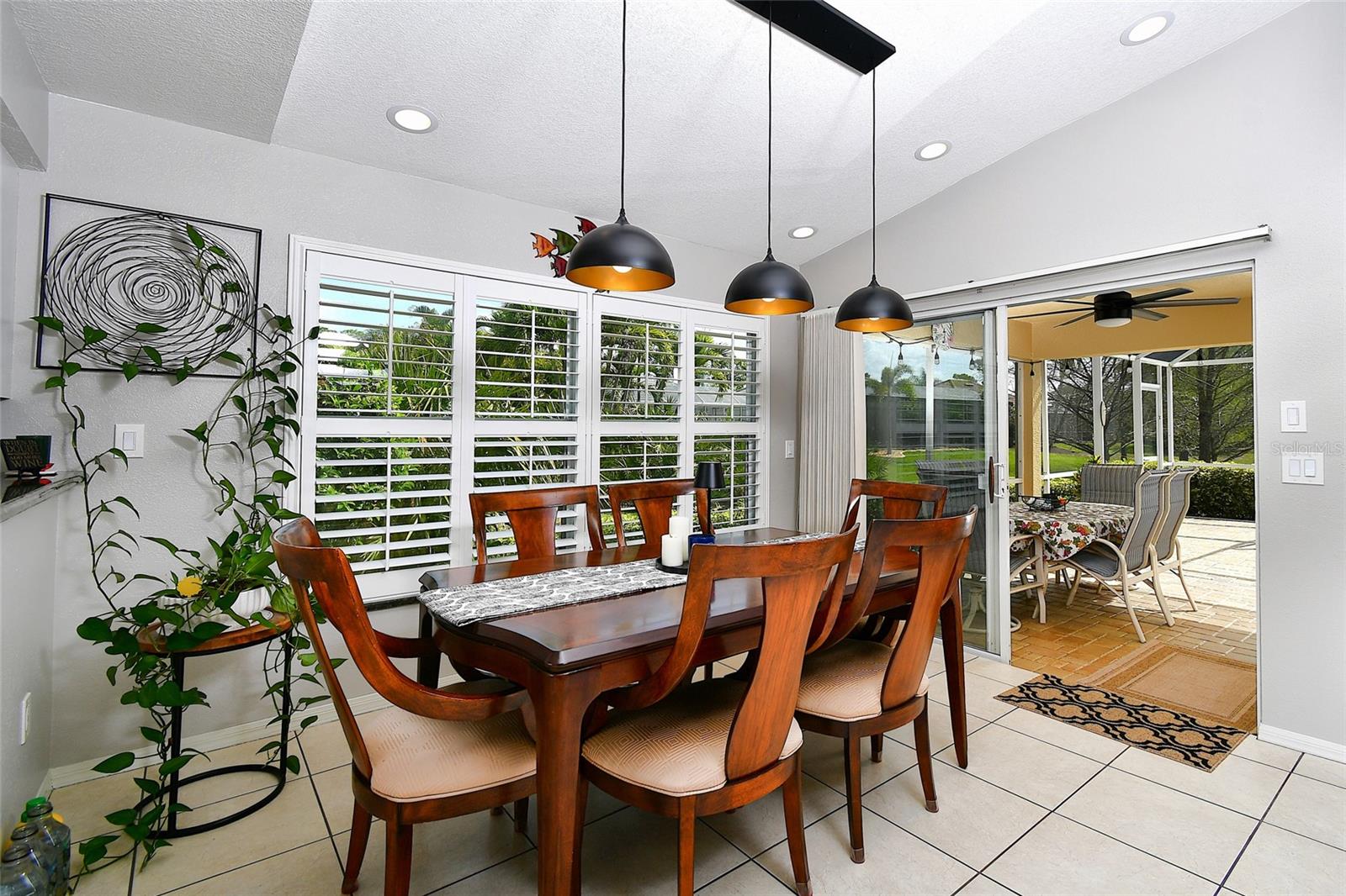 Image 7 of 34 For 3945 Cape Cole Boulevard