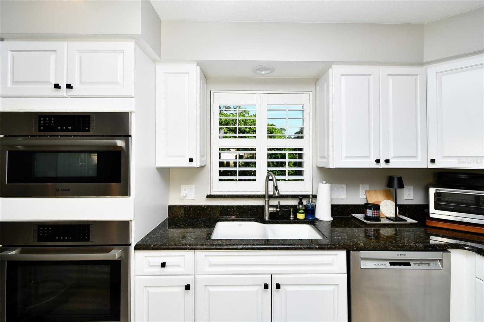 Image 9 of 34 For 3945 Cape Cole Boulevard