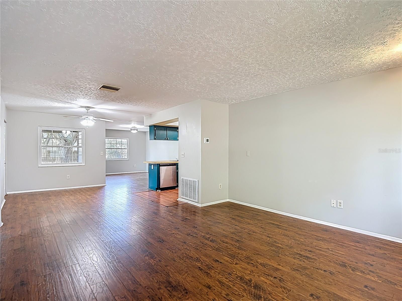 Image 10 of 55 For 11225 Taft Lane