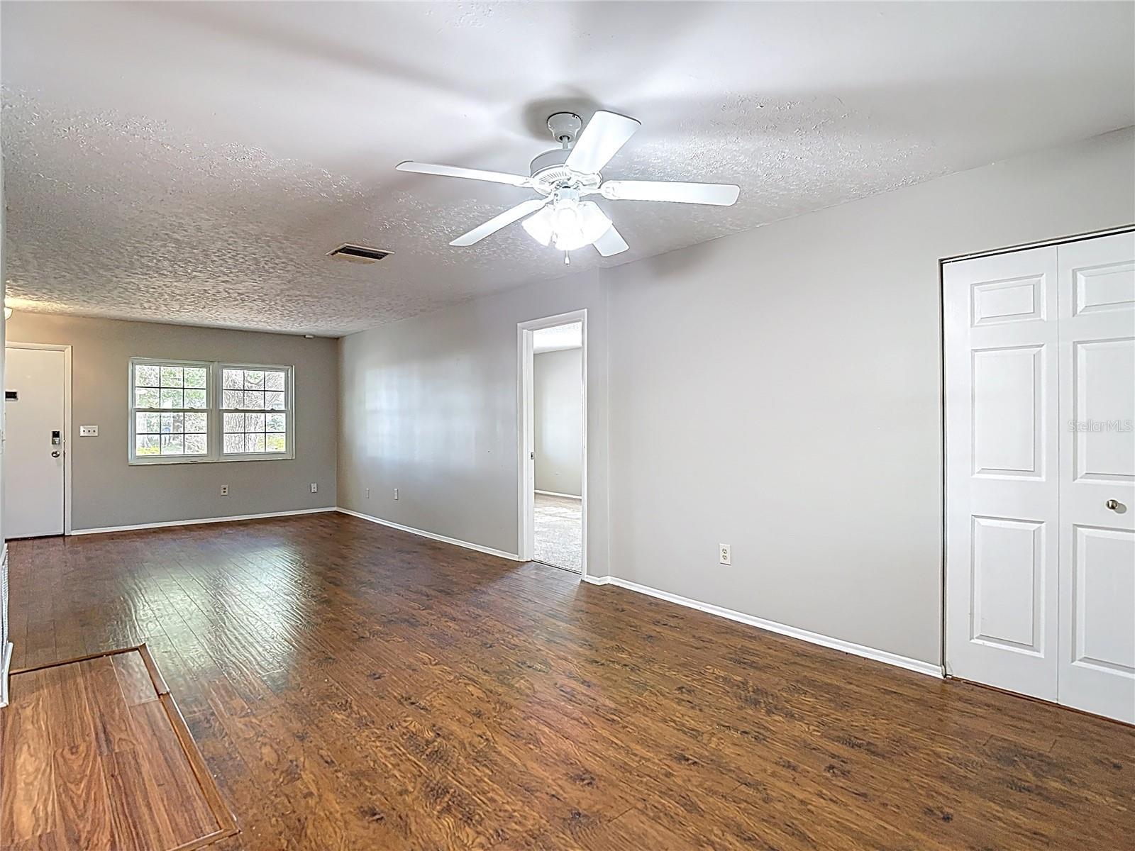 Image 12 of 55 For 11225 Taft Lane